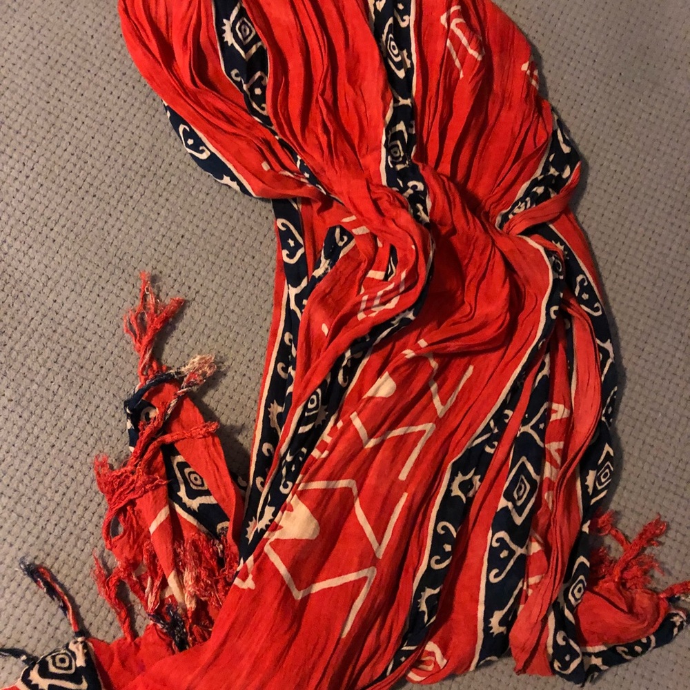 Orange scarf!